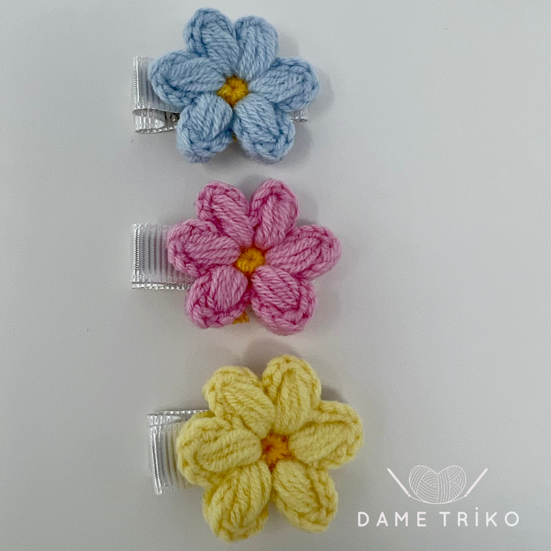 Mini Daisy Hair Clip